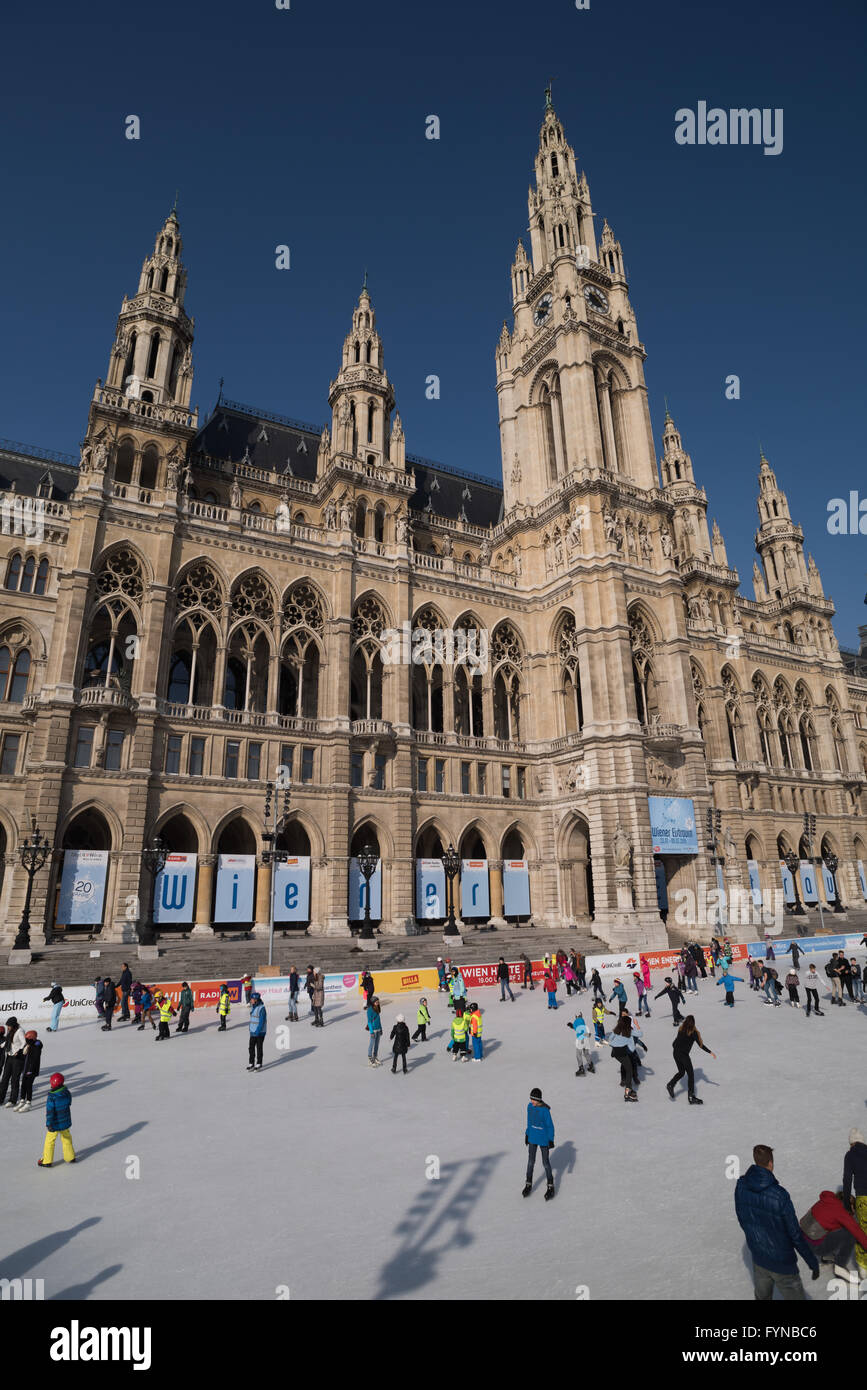 L'hôtel de ville Rathaus Wien, Vienne, anneau de glace, Eistraum Banque D'Images