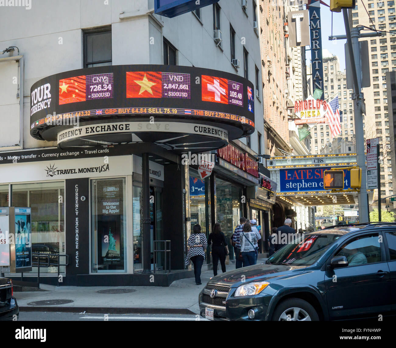 Un bureau de change boutique dans le centre de Manhattan à New York, le  dimanche 24 avril 2016. (© Richard B. Levine Photo Stock - Alamy