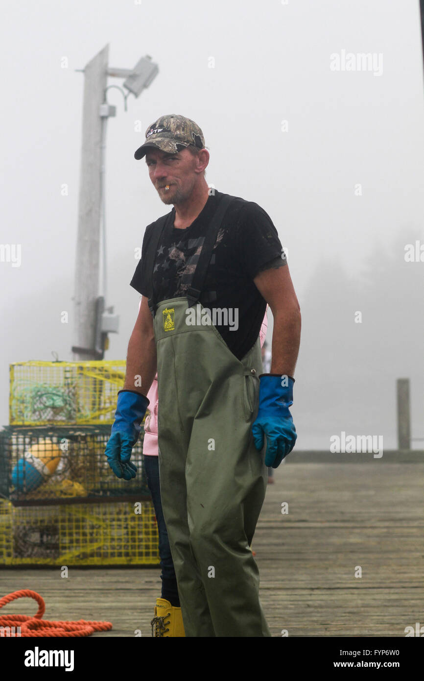 Pêcheur de homard dans le Canada atlantique. Englishtown Banque D'Images