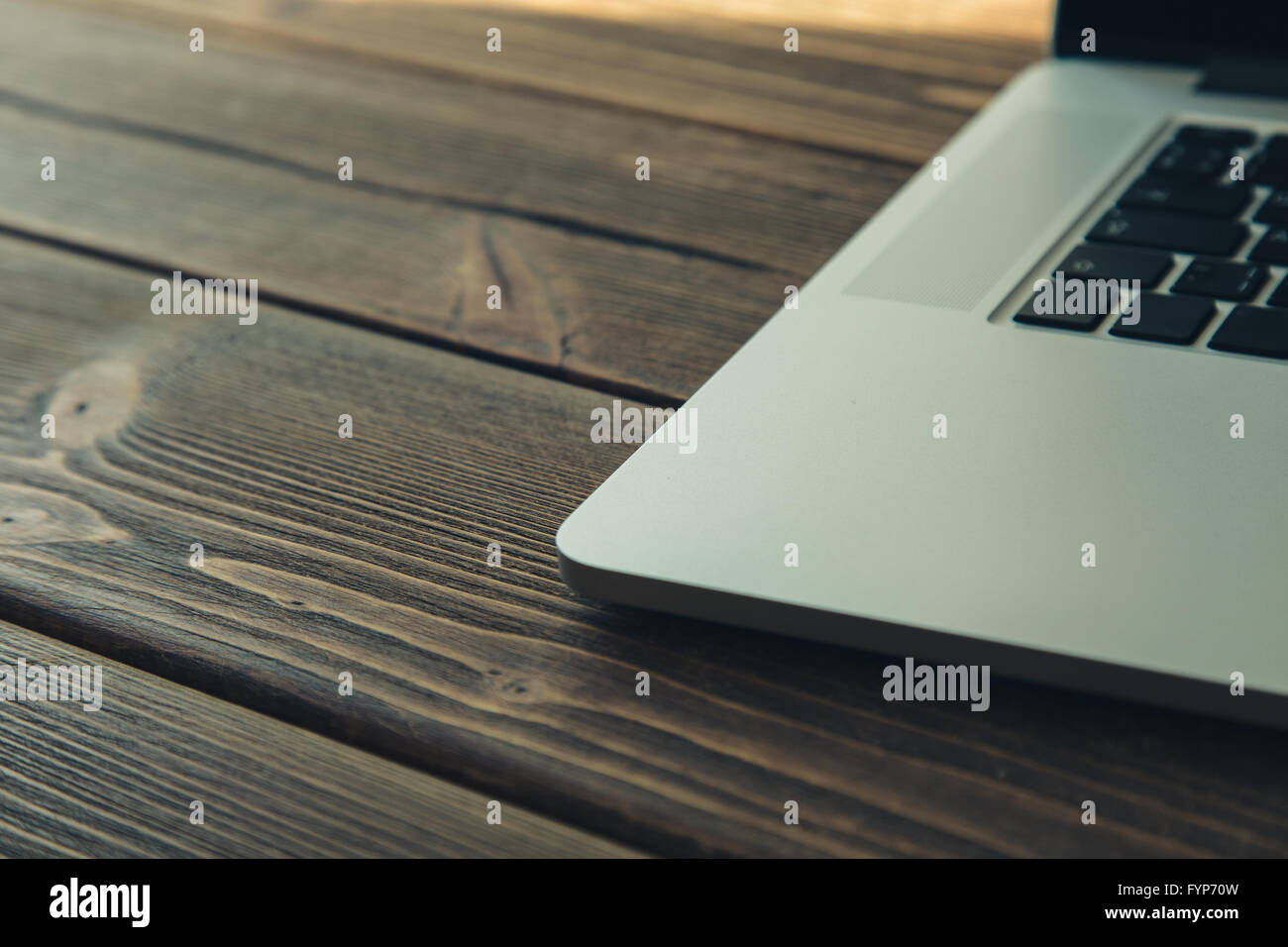 Ordinateur portable sur le bureau Banque D'Images