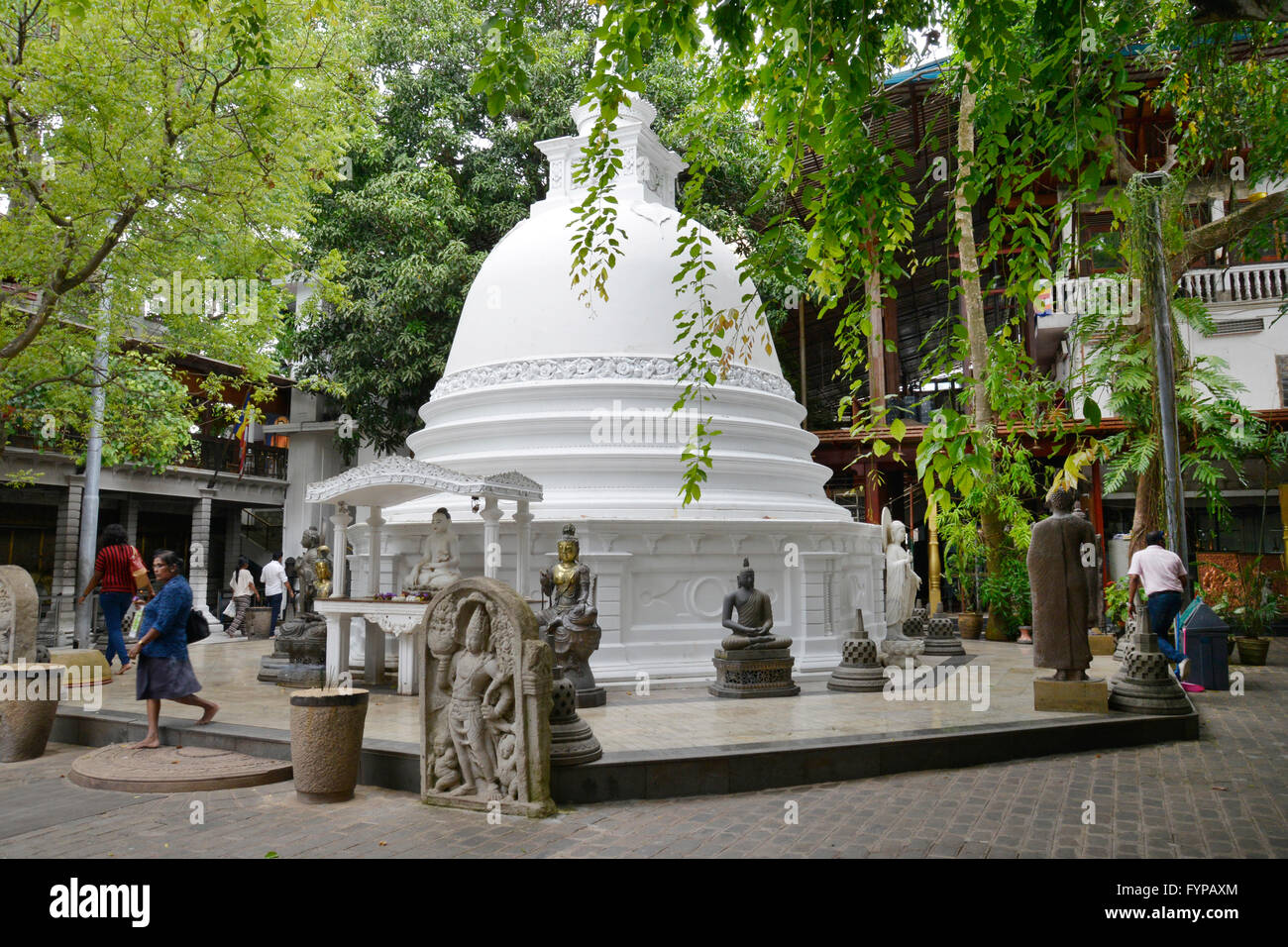 Stupa, Temple Gangaramaya, Colombo, Sri Lanka Banque D'Images