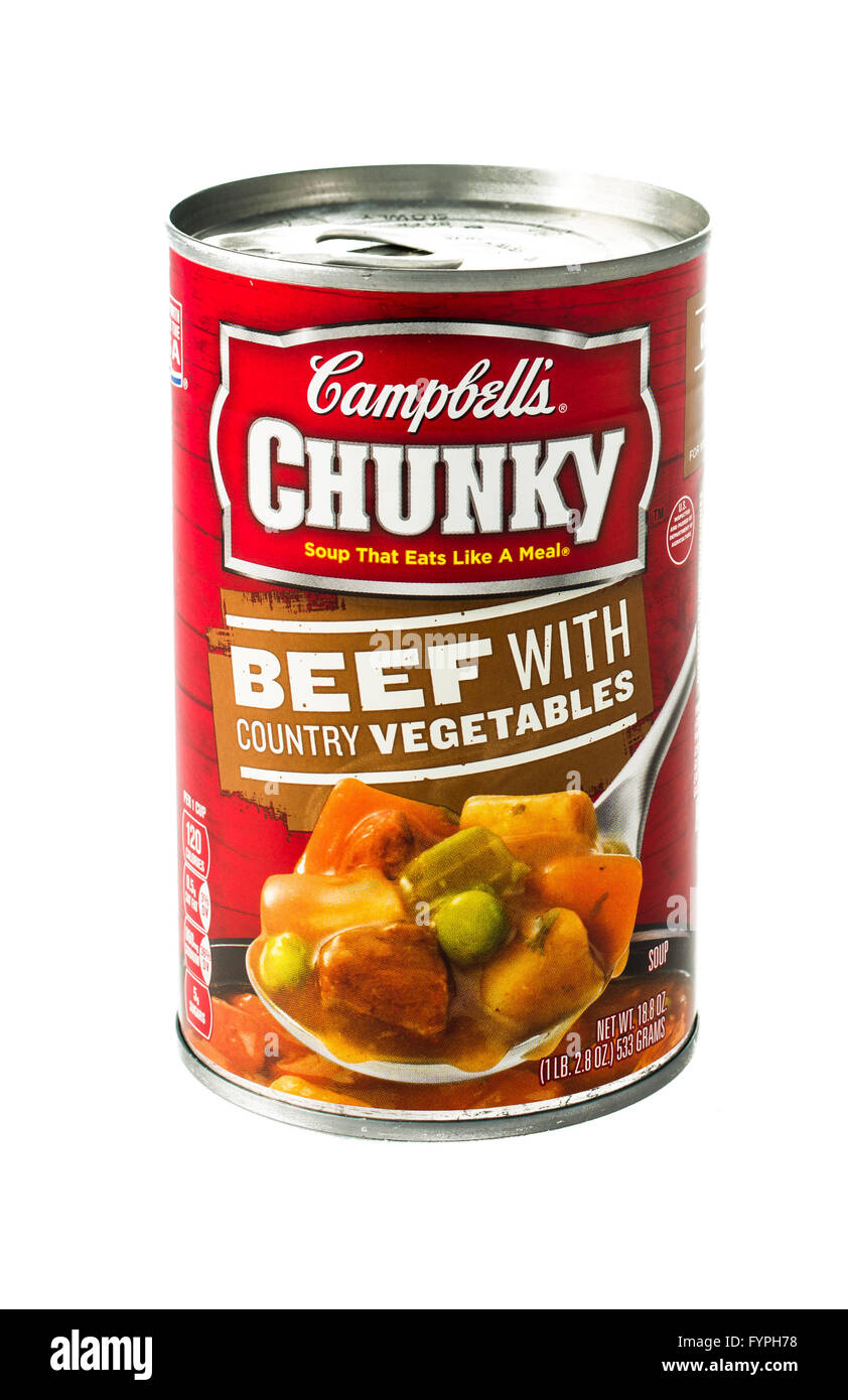 Winneconne, WI - 5 Février 2015 : Pouvez de Chunky de Campbell boeuf aux légumes Pays soupe. Banque D'Images