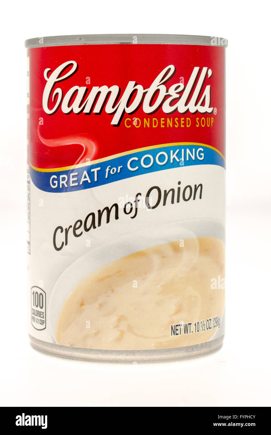 Winneconne, WI - 21 Nov 2015 : un peut de Campbell's Cream de soupe à l'oignon Banque D'Images
