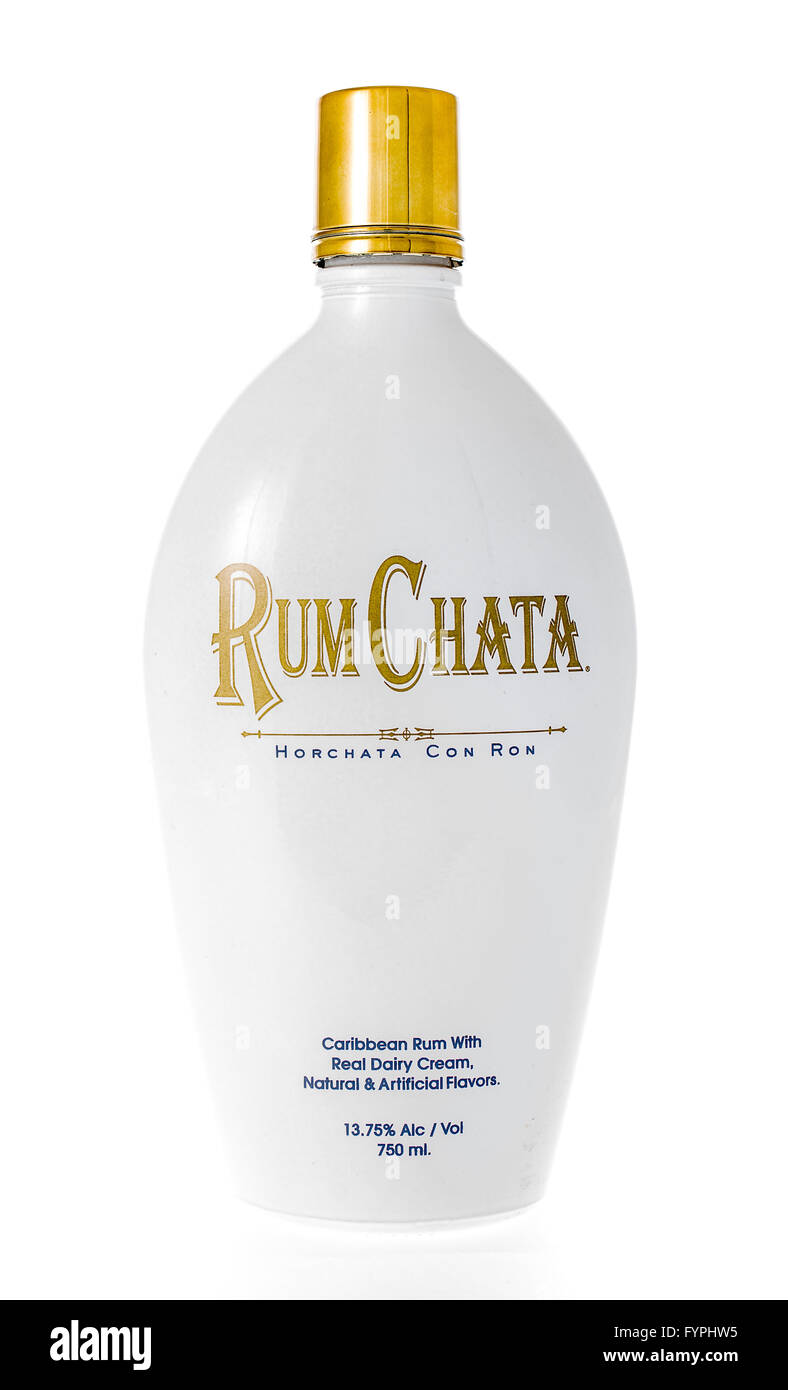 Winneconne, WI - 21 Février 2015 : bouteille de rhum Chata de boissons. Banque D'Images