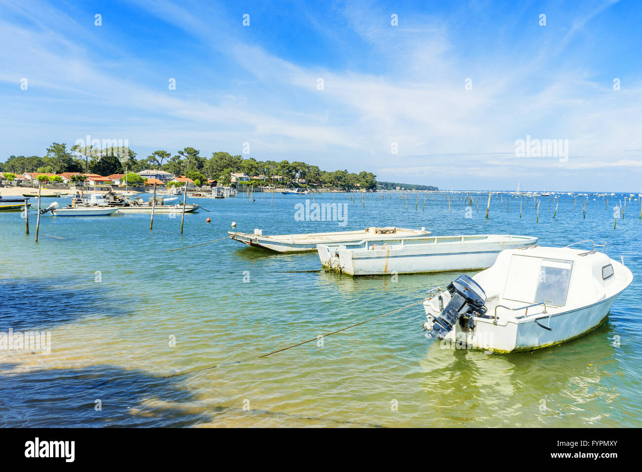 Yachts flottant sur la mer Banque D'Images