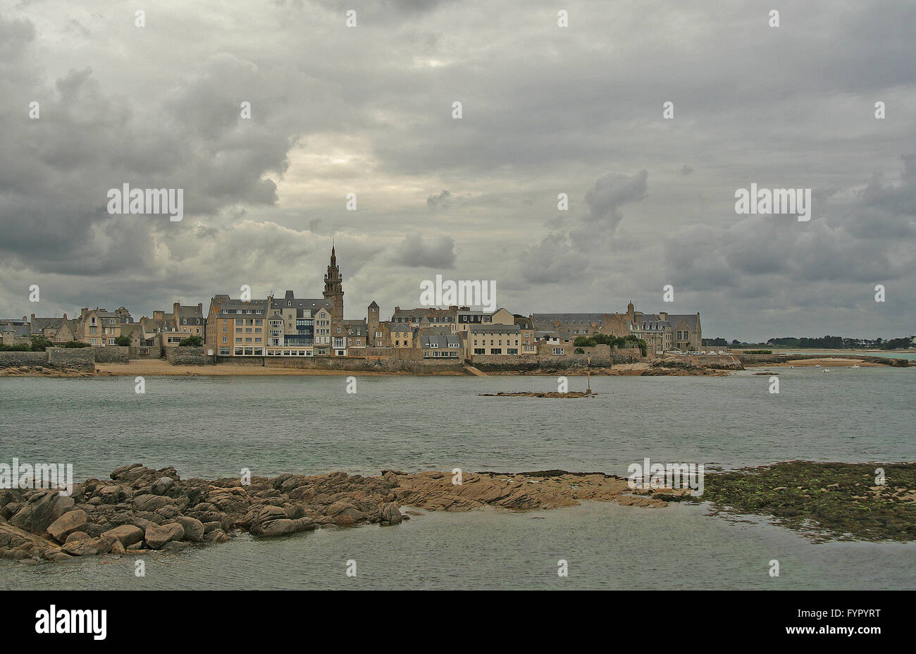 Vue de la ville de Roscoff en Bretagne (France) Banque D'Images