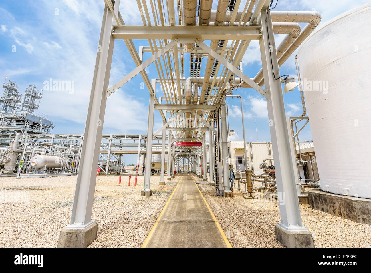 Matériel, pipeline et de raffinerie d'huile du réservoir Banque D'Images