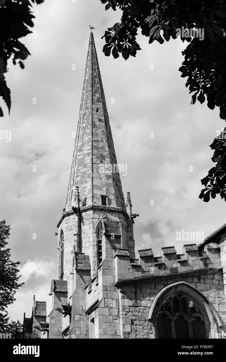 St Mary's Church Spire, ville de York, Angleterre, RU, Monochrome, noir et blanc. Banque D'Images