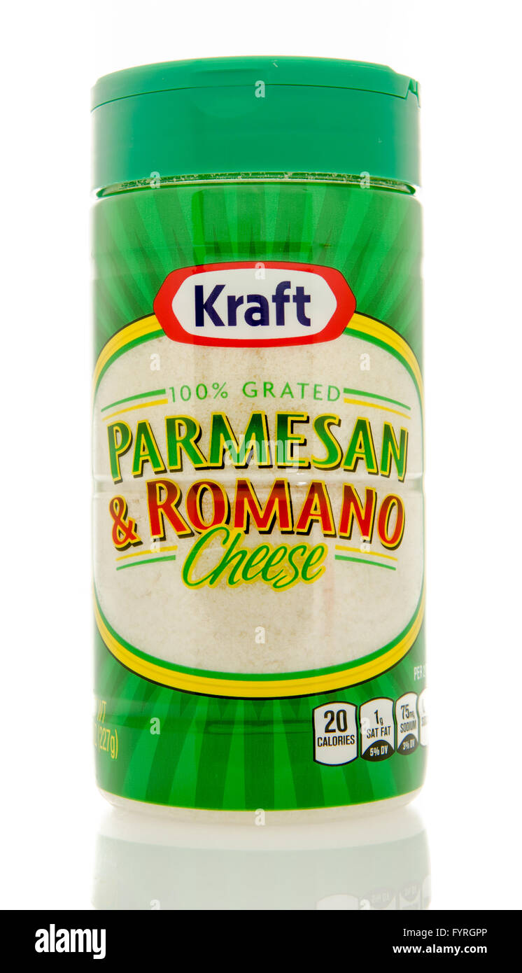 Winneconne, WI - 6 Feb 2016 : contenant de fromage Parmesan et Romano. Banque D'Images