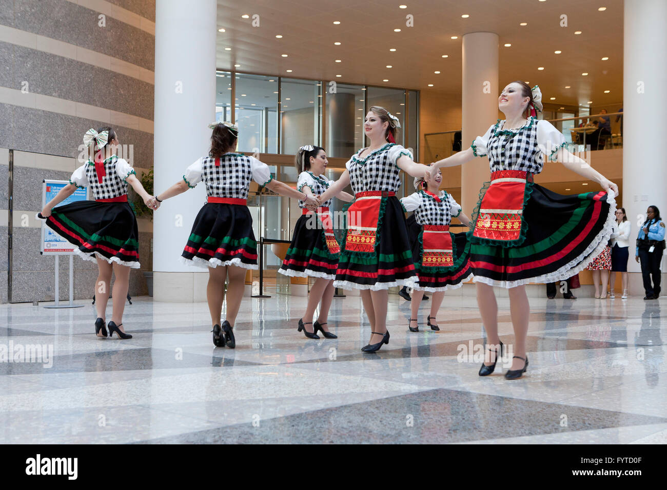 Danse folklorique traditionnelle européenne - États-Unis Banque D'Images