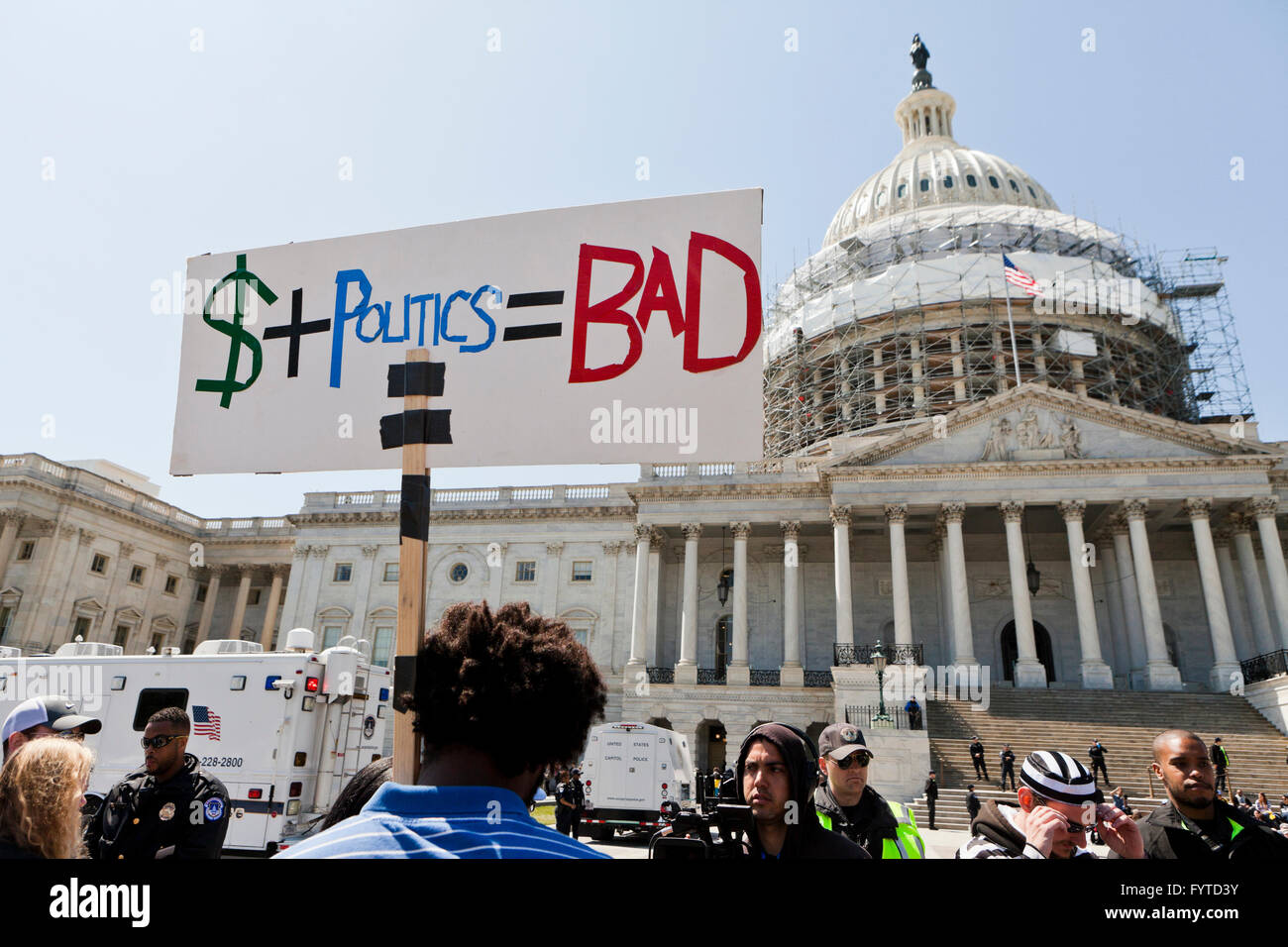 Washington, DC, USA. 11 avril, 2016. Printemps de la démocratie et de protestation des militants de mars le capitole plus de droits de vote Banque D'Images Washington, DC, USA. 11 avril, 2016. Printemps de la démocratie et de protestation des militants de mars le capitole plus de droits de vote Banque D'Images
