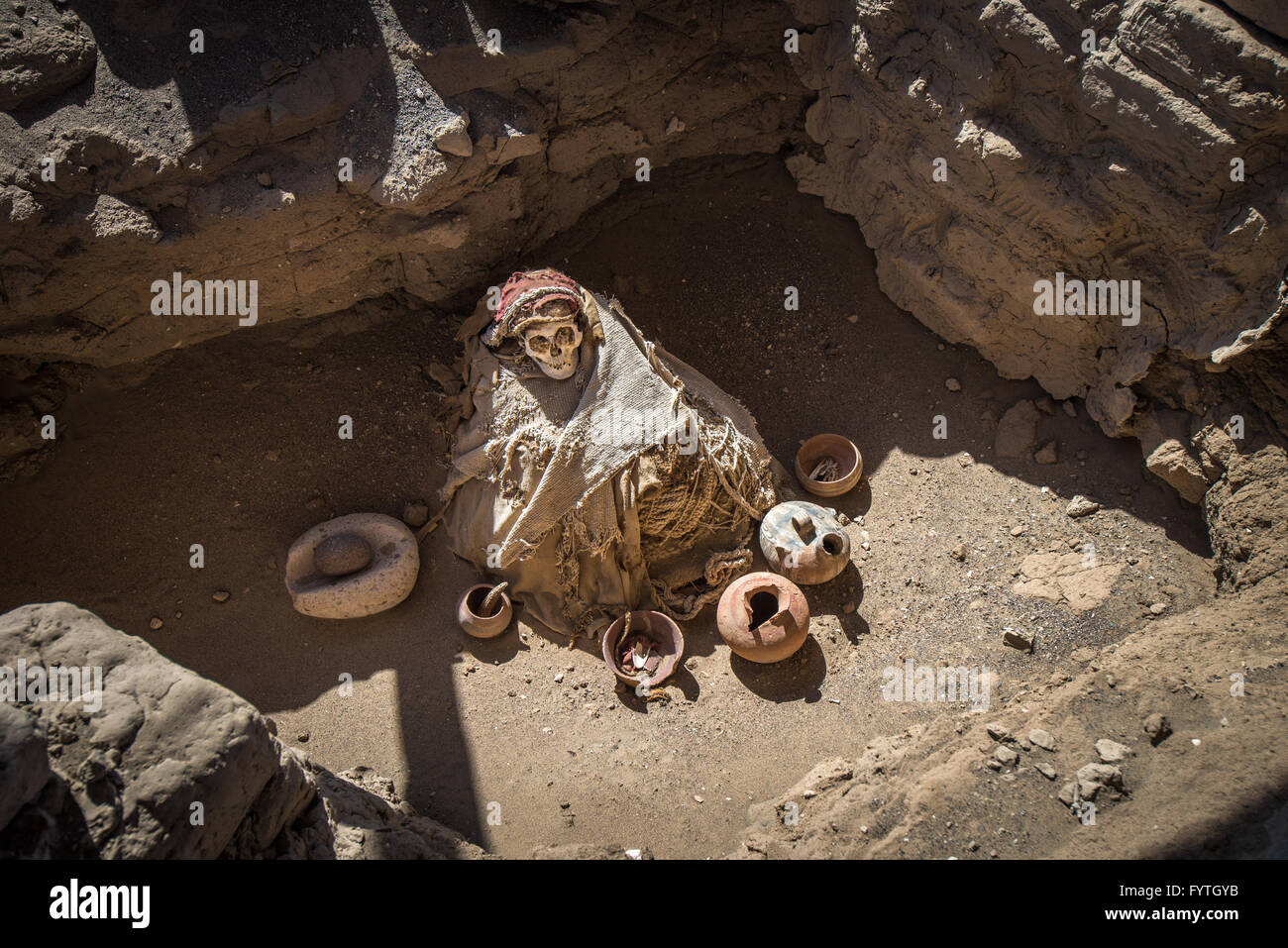 Chauchilla Cemetery avec momies préhispanique dans Nazca désert, Pérou Banque D'Images