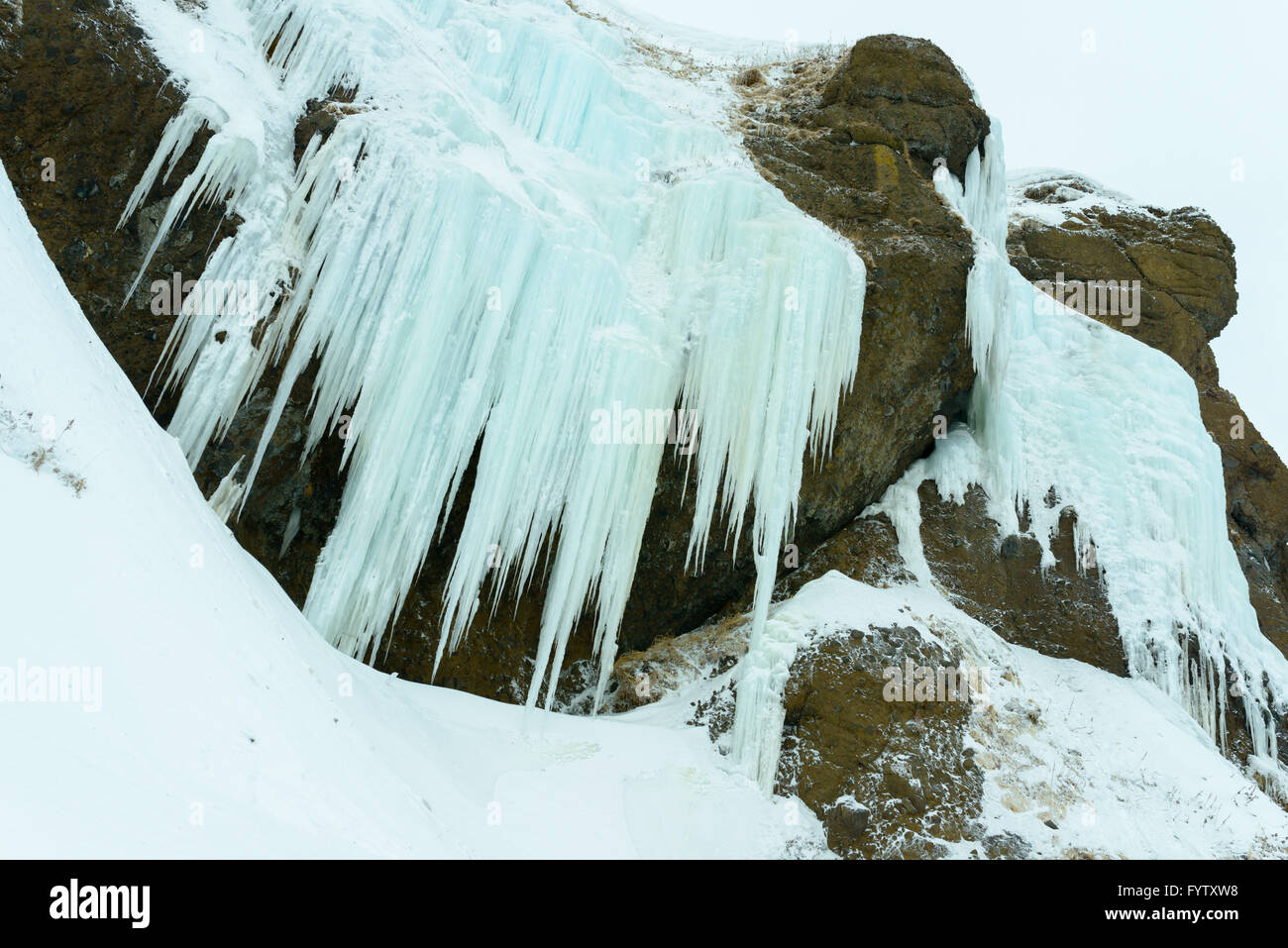 Chute de glace, l'île de Sakhaline, en Russie. Banque D'Images