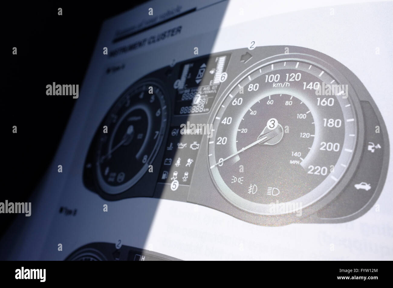 Une illustration d'un compteur de voiture à une Hyundai Accent Manuel du propriétaire. Banque D'Images