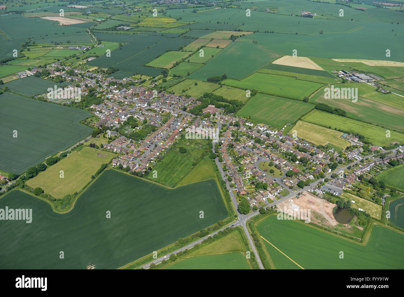 Une vue aérienne du village de Warton et entourant la campagne du Warwickshire Banque D'Images