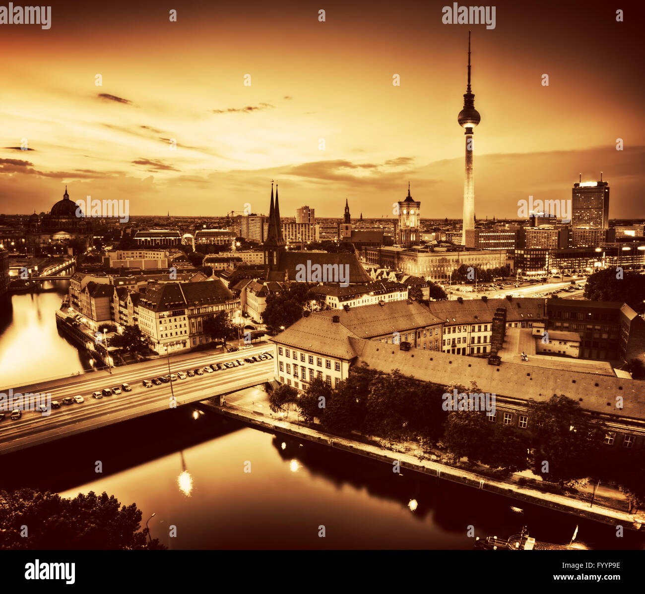 Berlin, Allemagne sites majeurs au coucher du soleil Banque D'Images
