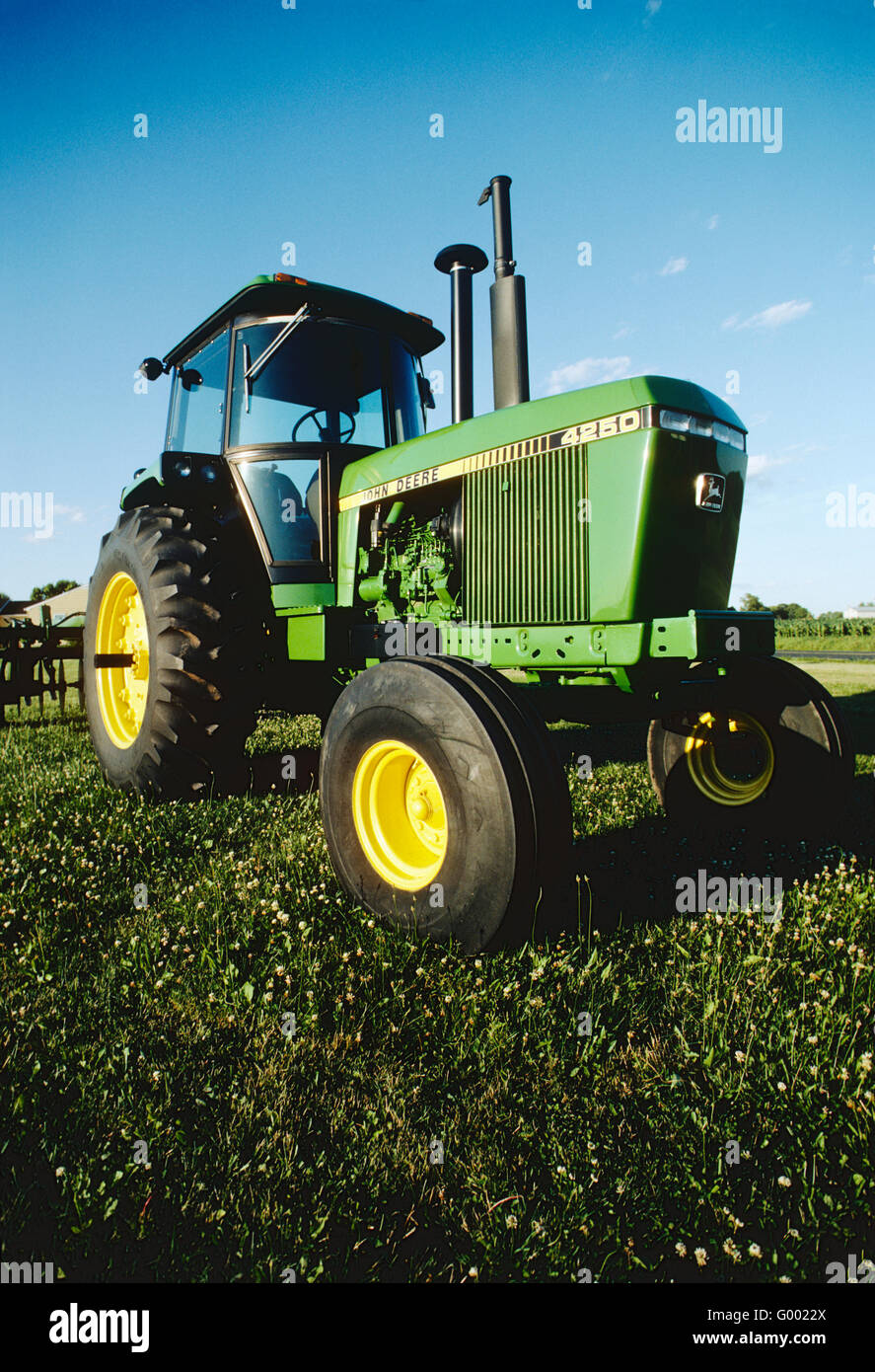 Modèle moderne 4250 tracteur John Deere sur central Pennsylvania farm Banque D'Images