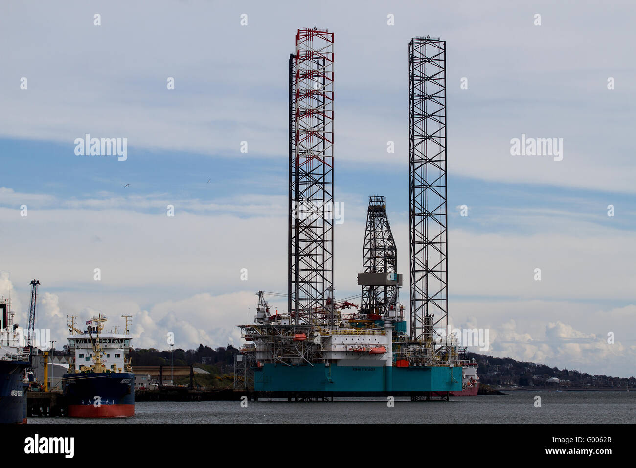 La plate-forme de forage Rowan Stavanger est accosté au quai du Prince Charles en cours de maintenance informatique à Dundee, Royaume-Uni Banque D'Images