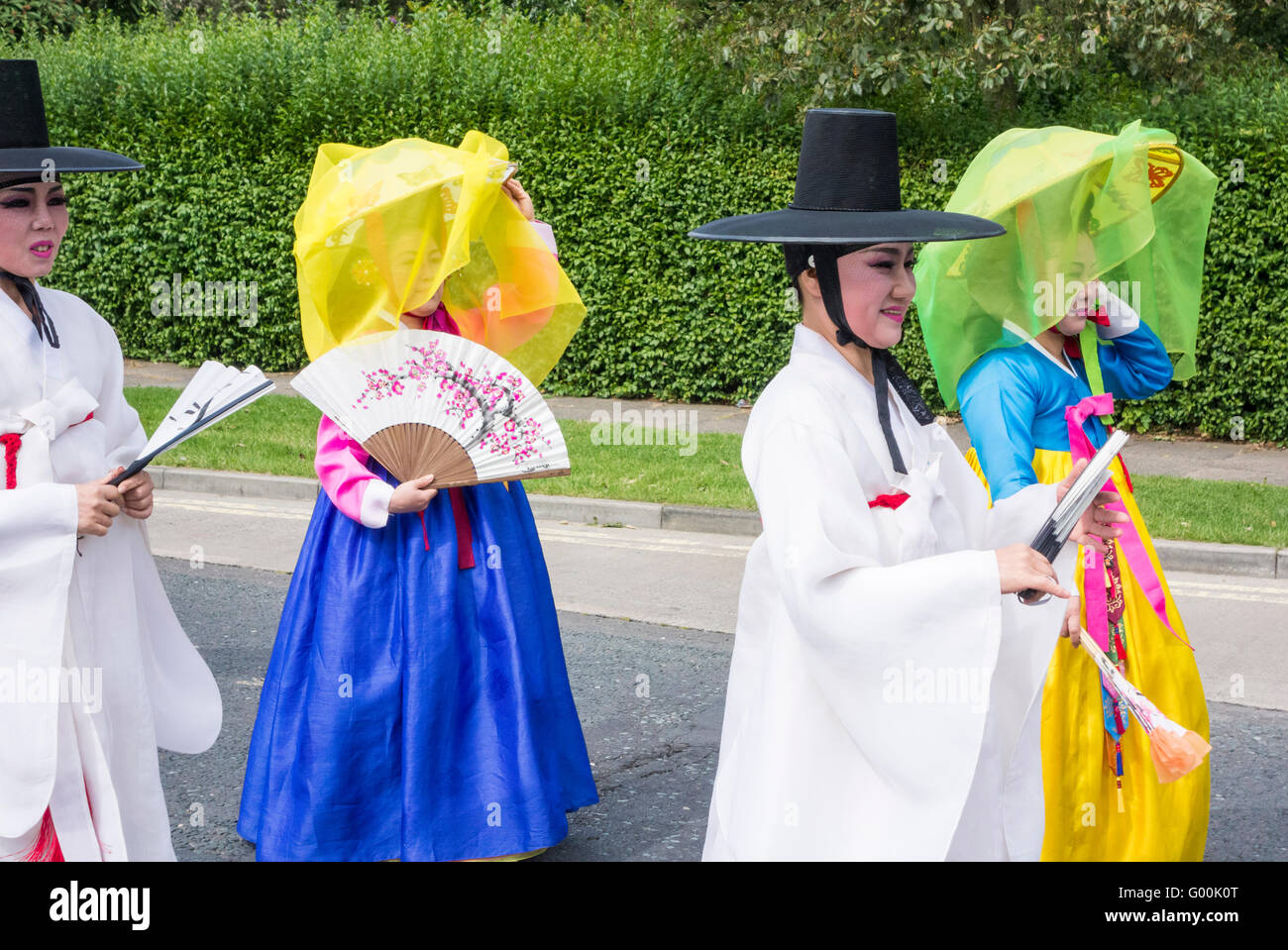 Danseurs de la Corée en costume traditionnel. Banque D'Images