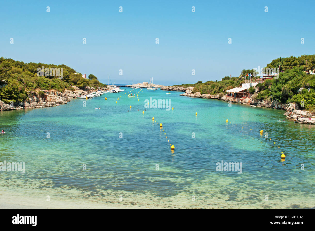 Minorque, Iles Baléares, Espagne : Cala Santandria, une célèbre plage de la côte nord-ouest de Minorque Banque D'Images