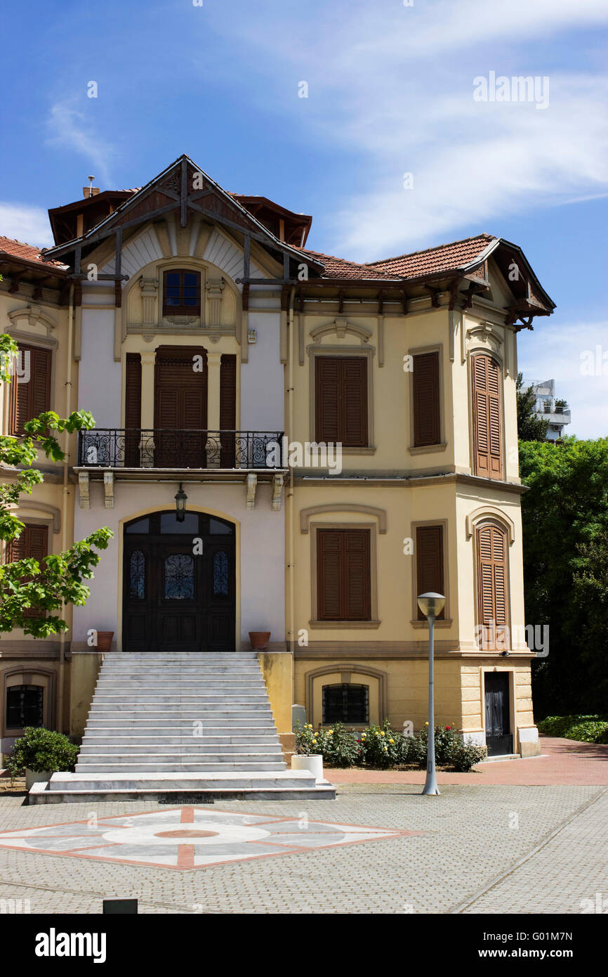 Le centre culturel de Salonique de MIET et l'hôtel particulier de style Eclectisicm Kapandji architecture façade occidentale (Kimonos Voga street) Banque D'Images