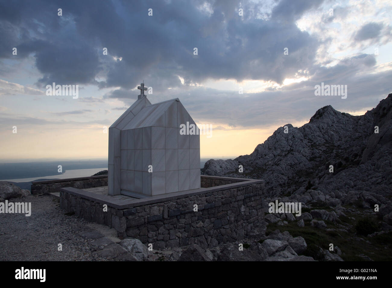 Chapelle sur la montagne Velebit - Croatie Banque D'Images