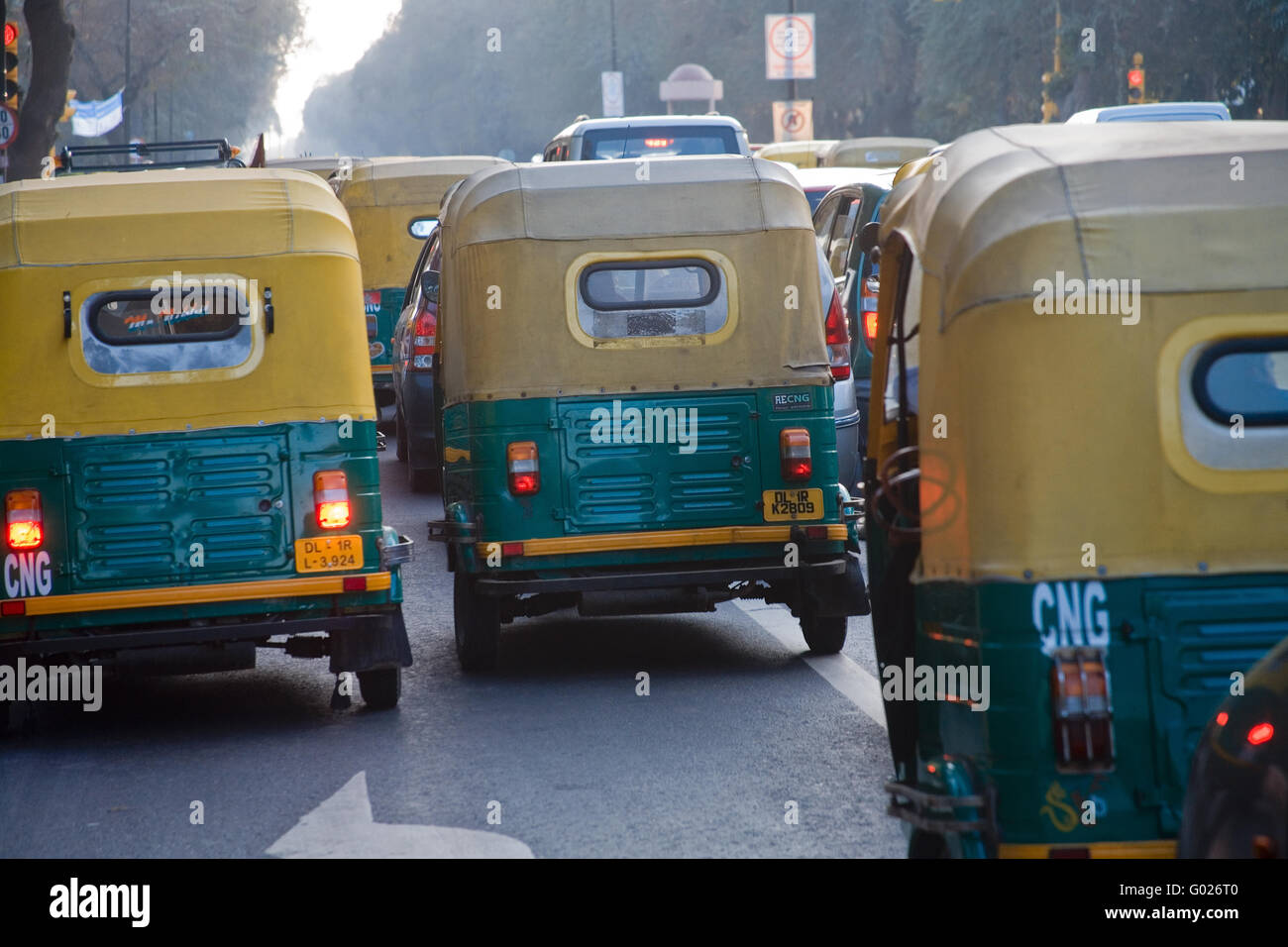Pousse-pousse à moteur dans une ville dans le Nord de l'Inde, l'Inde, l'Asie Banque D'Images