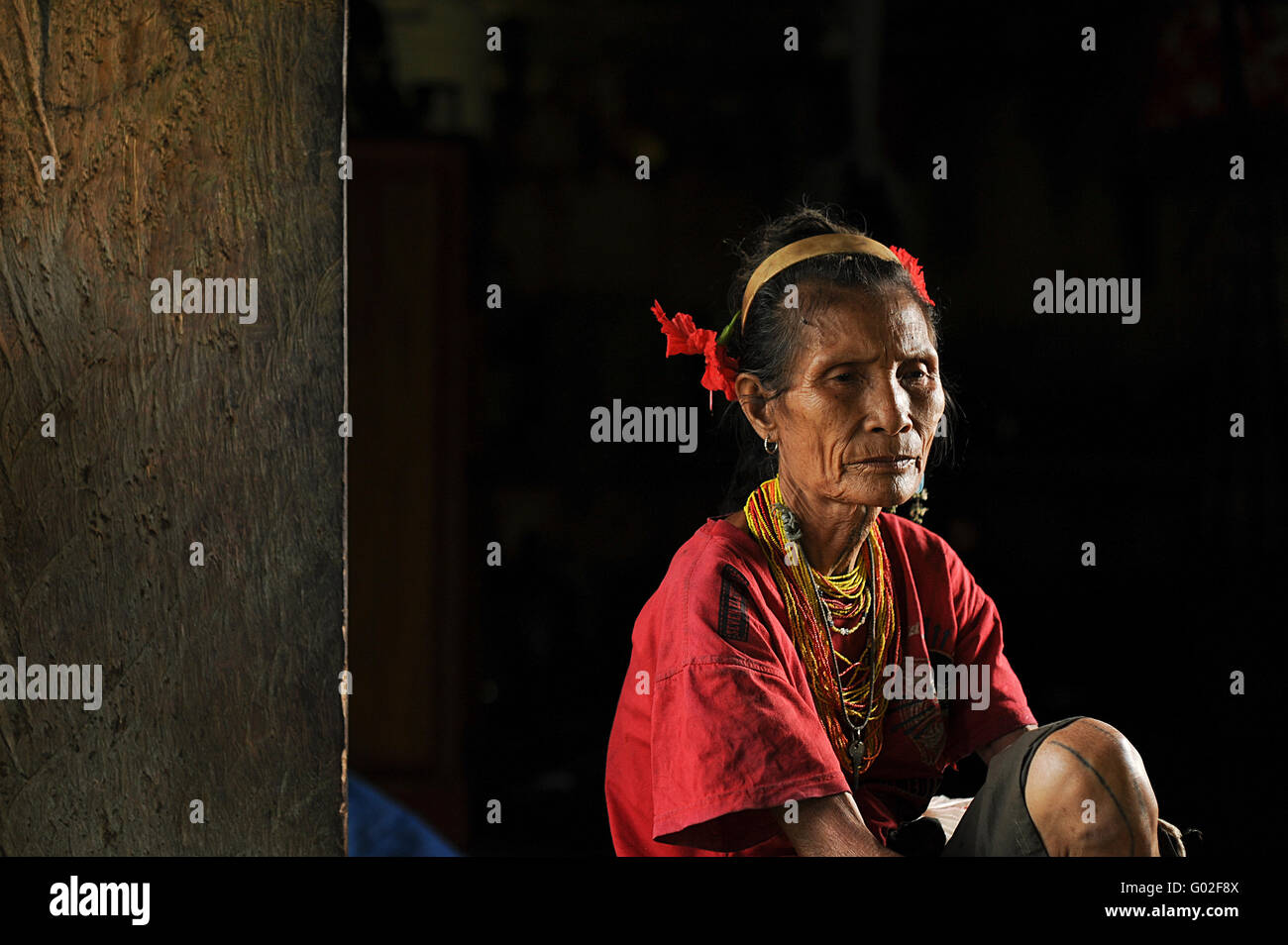 Les vieilles femmes de Mentawai.Les habitants indigènes des îles ethniques à Muara Siberut Banque D'Images