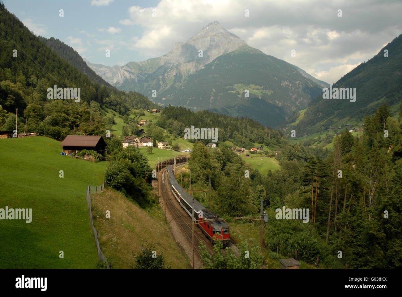 Traversée des Alpes dans Rhone-alpes, France Banque D'Images