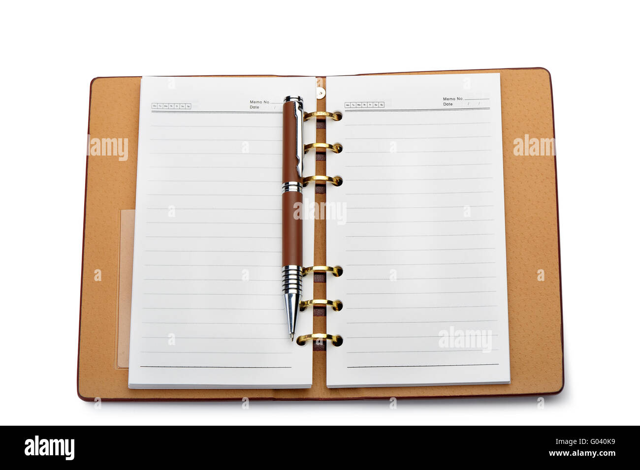 Ouvrir avec bloc-notes et stylo élégant de liaison en cuivre Banque D'Images