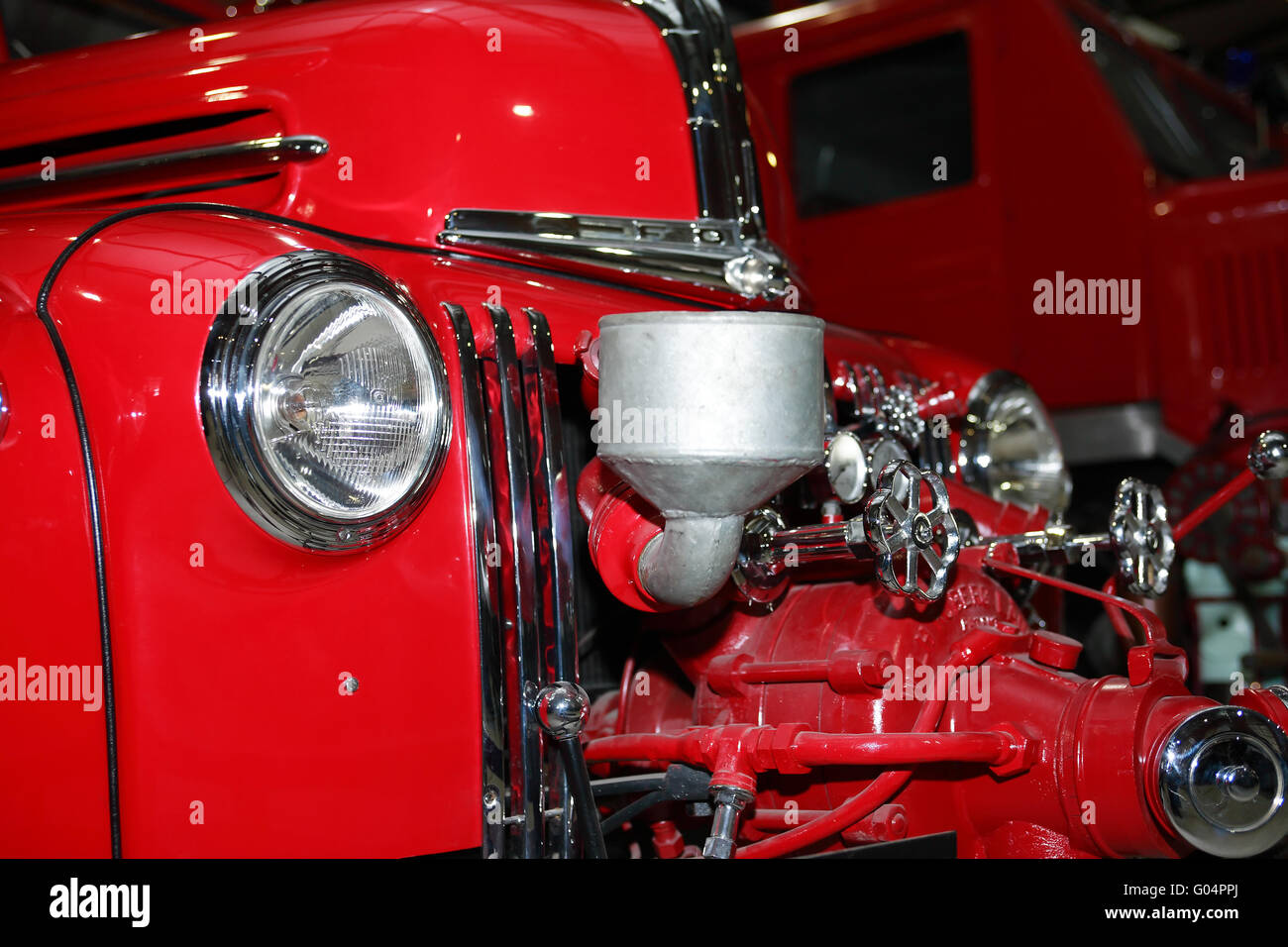CHERNOGOLOVKA, Russie - le 11 avril 2015 : American vintage fire truck Banque D'Images