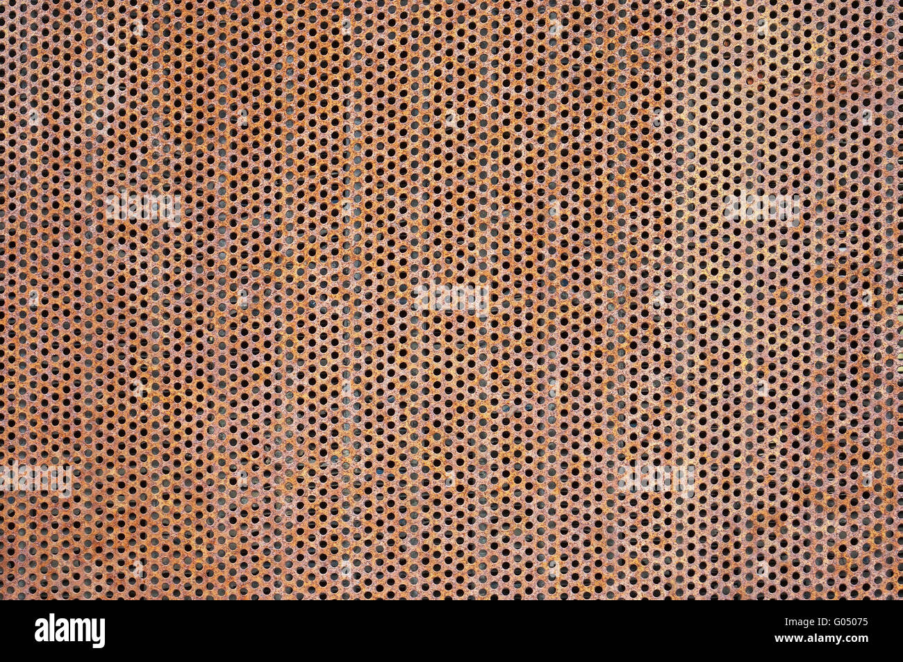 Rusty calandre fragment d'un agriculteur de tracteur vintage American production du début du xxe siècle. Banque D'Images