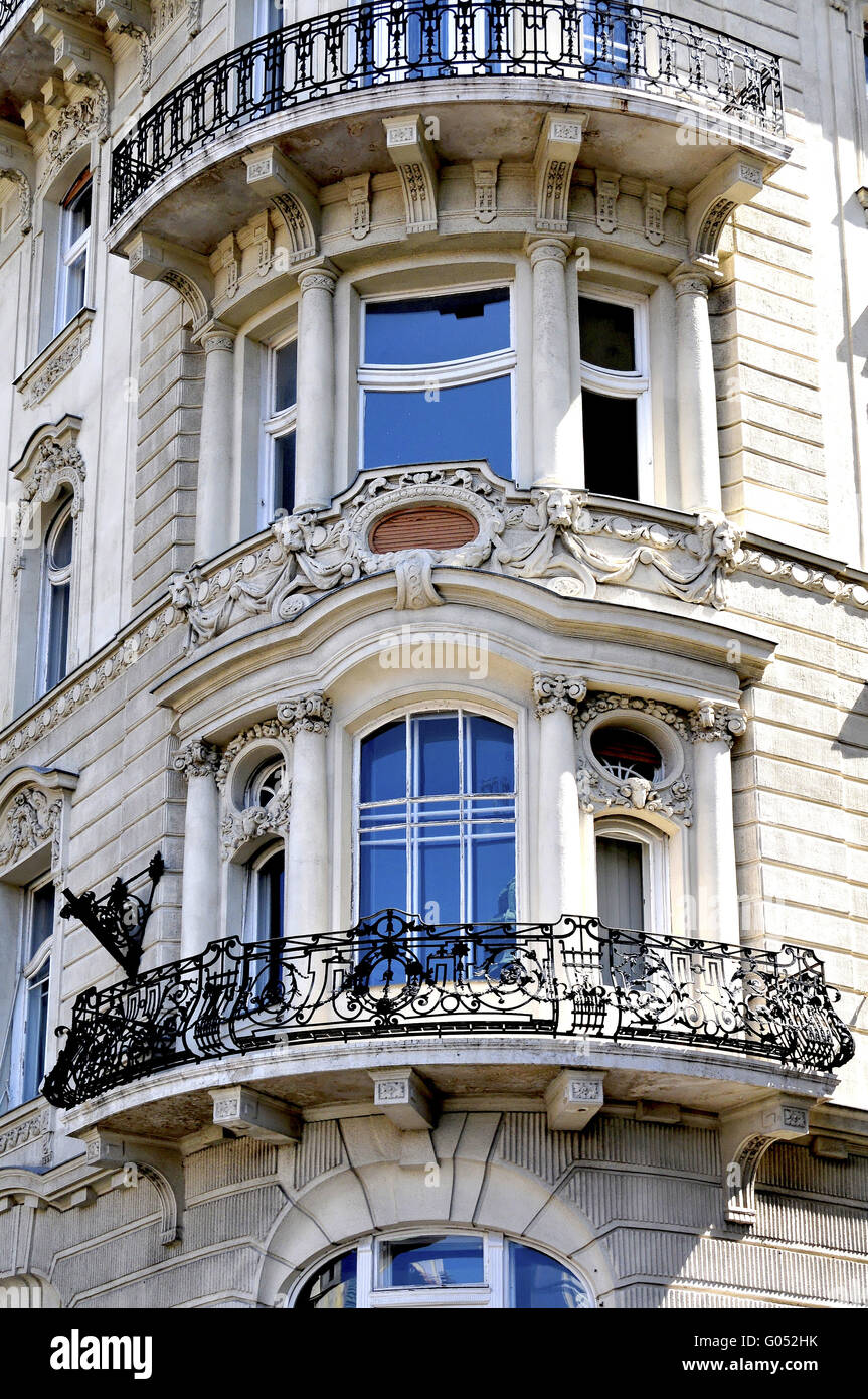 District de parasites avec un bâtiment Art nouveau rénové Banque D'Images