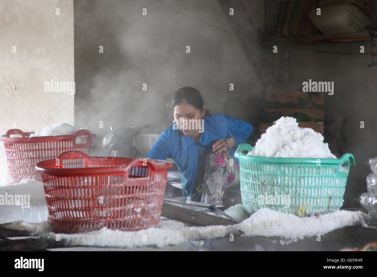La production de sel au Vietnam Banque D'Images
