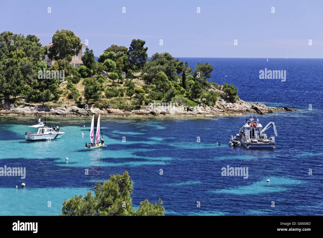 Paysage côtier à proximité Condrieu, Côte d'Azur Banque D'Images