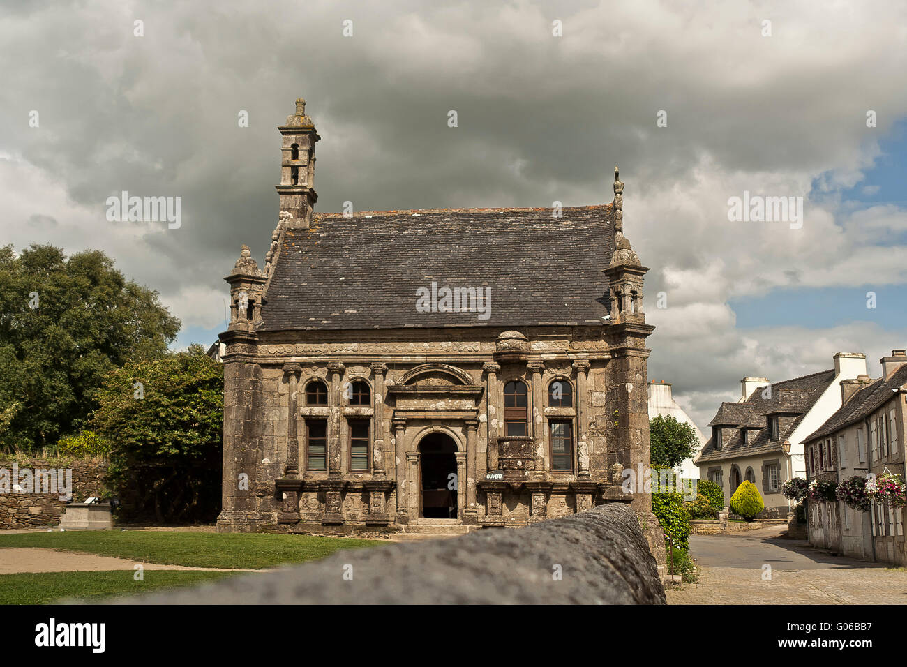 Ossuaire de l'enclos paroissial de Guimiliau, France. Banque D'Images