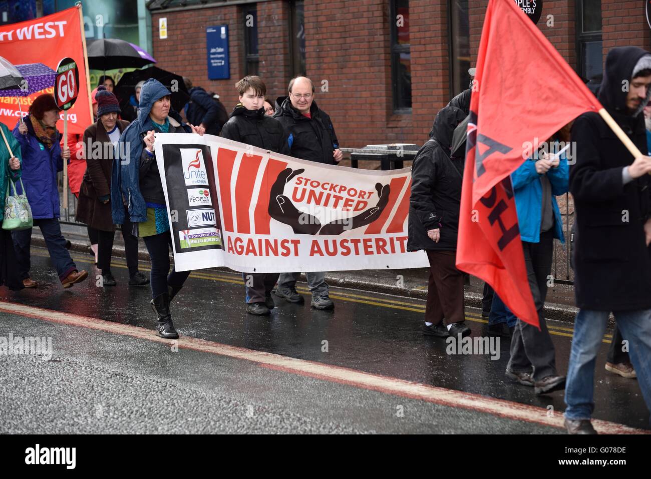 Manchester, UK. 30 avril, 2016. Des centaines de syndicalistes, militants et les militants se rencontrent dans tous les Saints Park pour un rassemblement avant de marcher à Sackville Gardens, où de nombreuses activités auront lieu dans le Mechanics Institute, avec des haut-parleurs dont Arthur Scargill, ancien président NUM Christine Blower, et de l'écrou. Crédit : John Fryer/Alamy Live News Banque D'Images