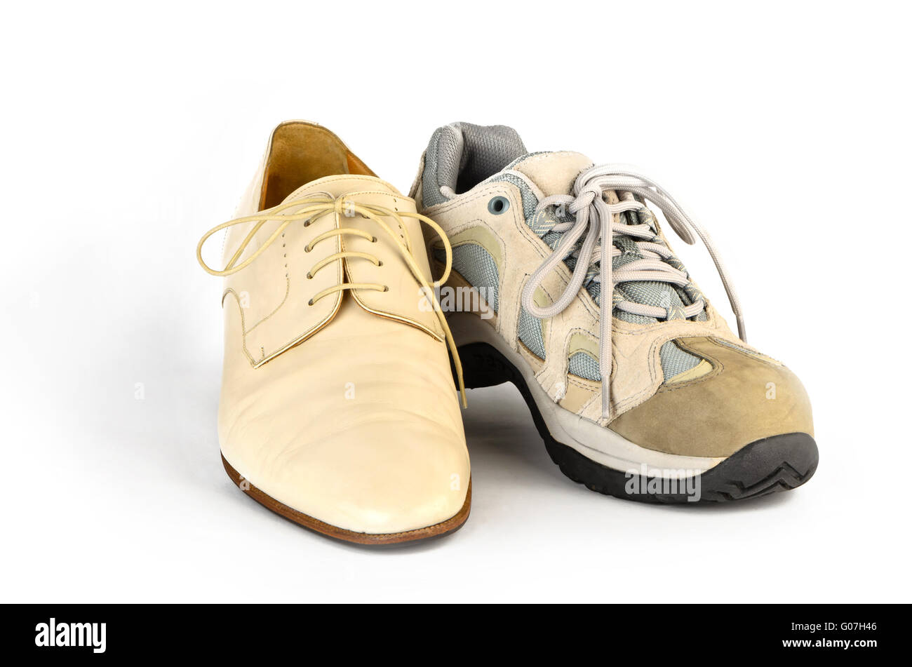 Image miroir de sneakers Banque D'Images