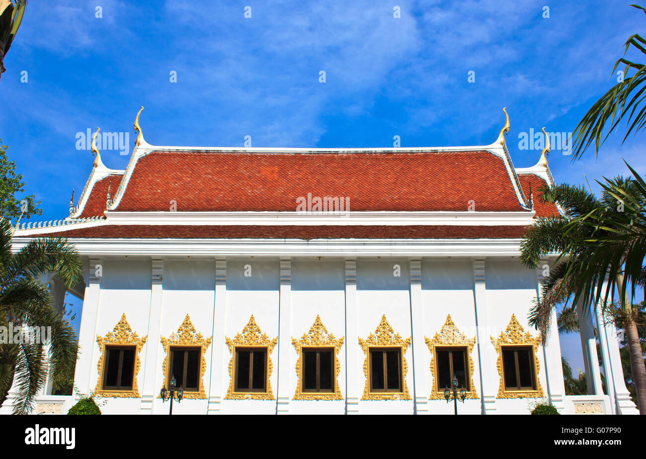 Le pavillon blanc au Temple de Wat Pa Rhai, Trat, Banque D'Images