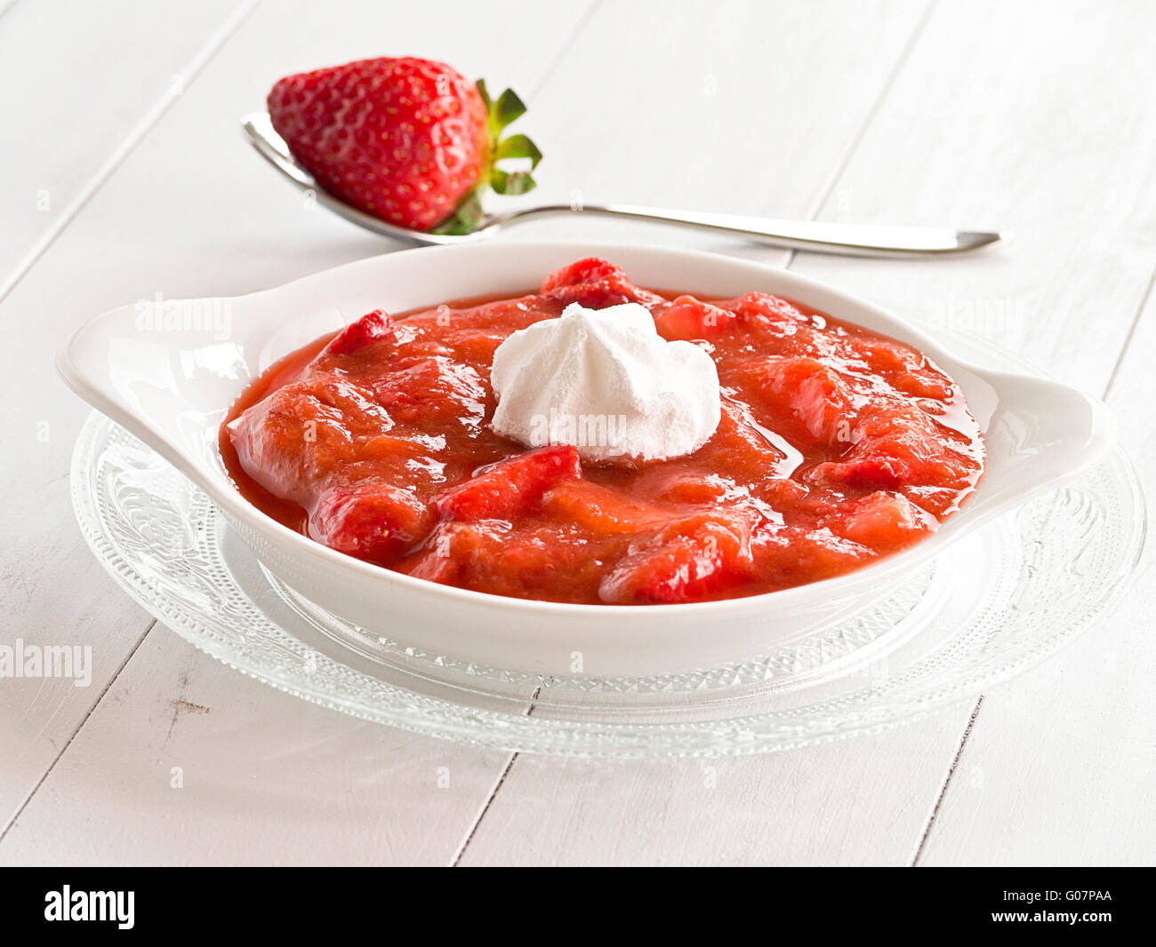 Rhubarbe compote de fraises fraises fraîches Banque D'Images