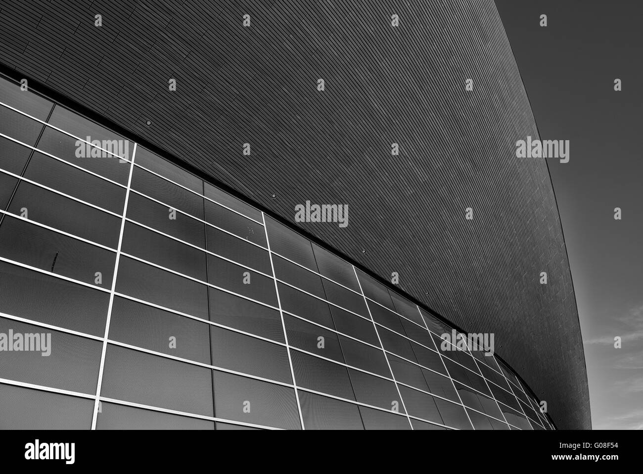 Centre aquatique de Londres conçu par Zaha Hadid pour JO de Londres toit incurvé structure asymétrique à Londres, Royaume-Uni Banque D'Images