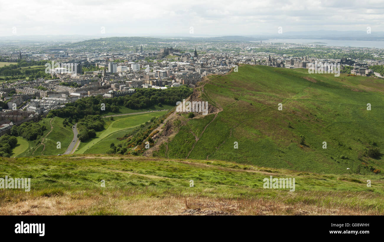 Vue depuis le siège d'Arthur, Édimbourg Banque D'Images