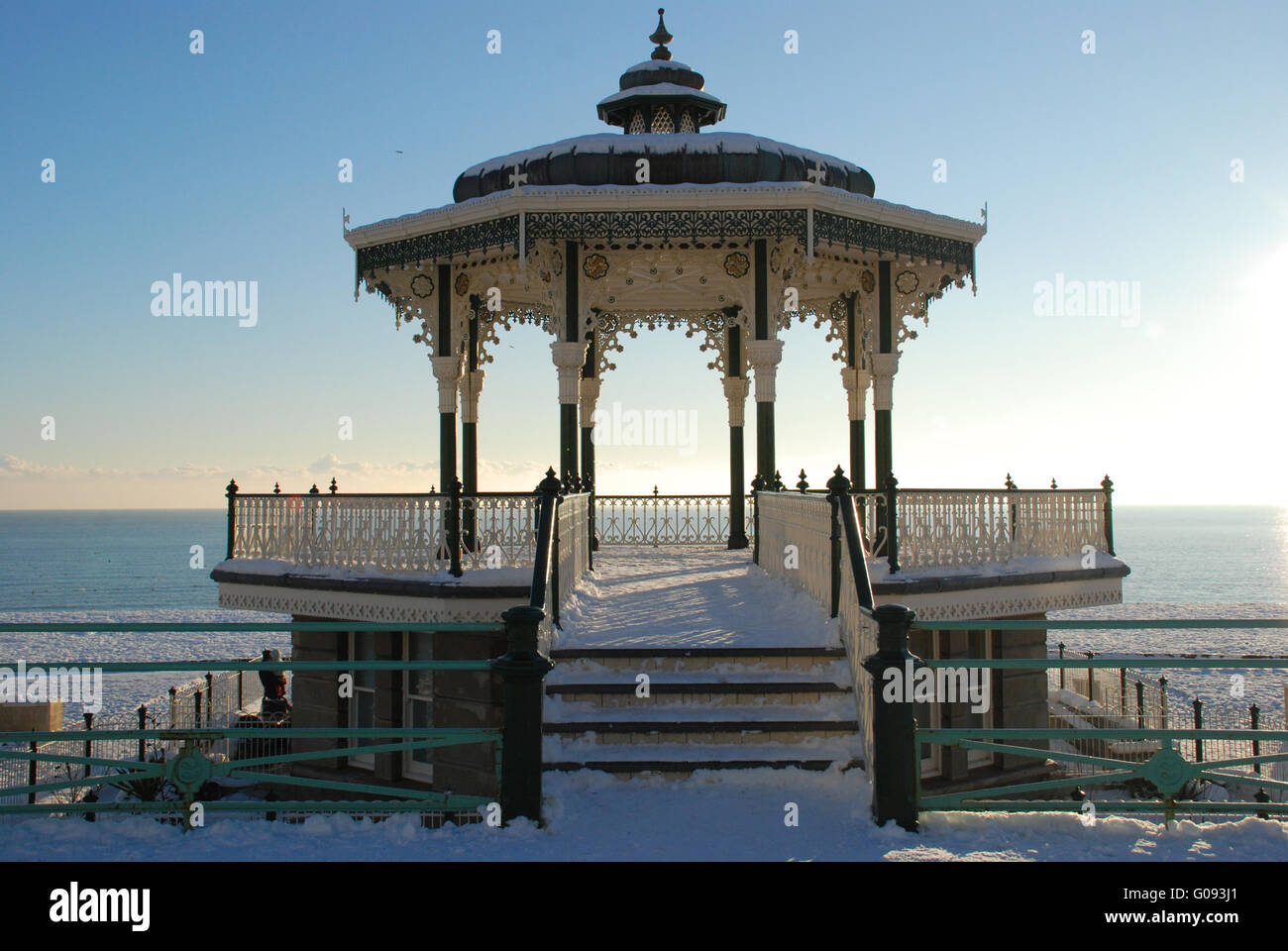 Kiosque à Brighton dans la neige Banque D'Images