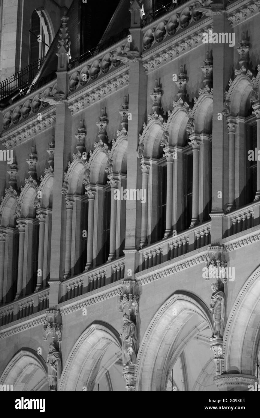 Bâtiment du Parlement de Budapest en Hongrie au crépuscule. Banque D'Images