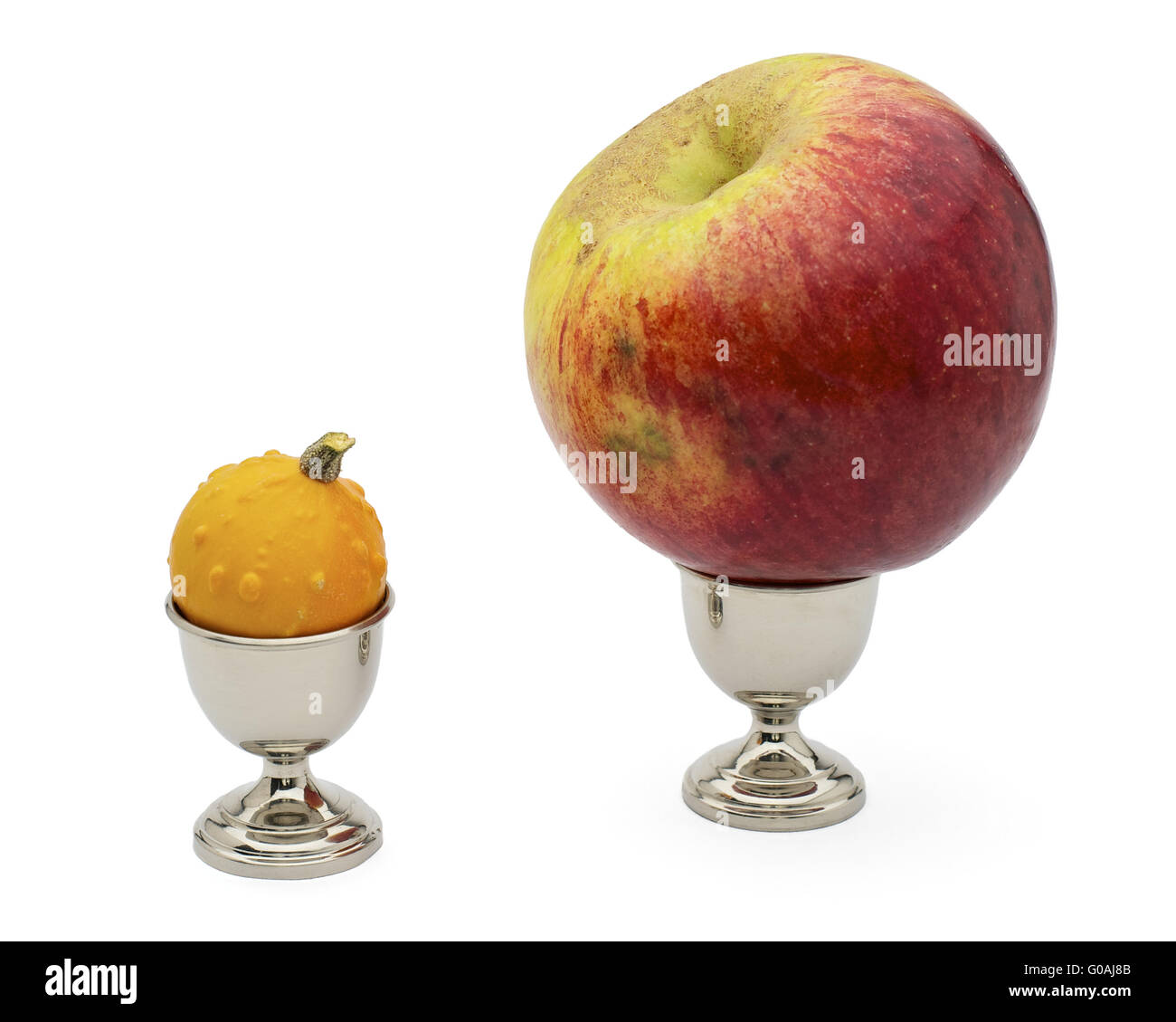 Citrouille et Apple en cm - Comparaison de taille Banque D'Images
