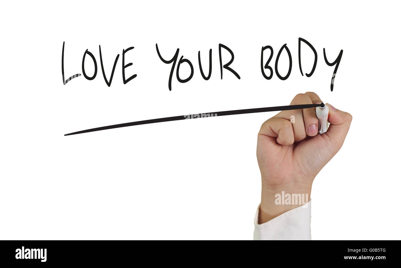 Image concept de motivation d'une main tenant le marqueur et écrire Aimez votre corps isolated on white Banque D'Images