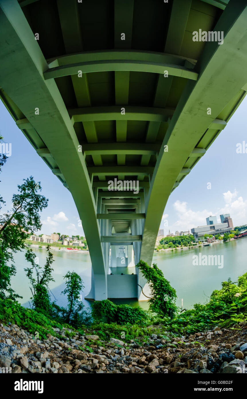 Henley Bridge sur la rivière Tennessee Knoxville Banque D'Images