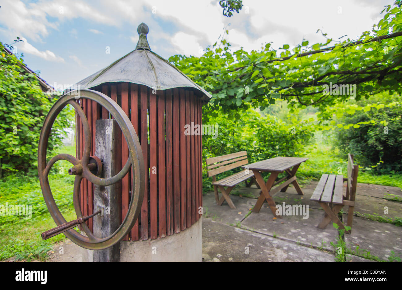 Vieille Fontaine à eau Banque D'Images