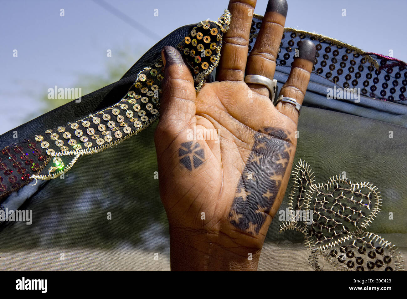 Main de femme Wadabe. Niger Banque D'Images