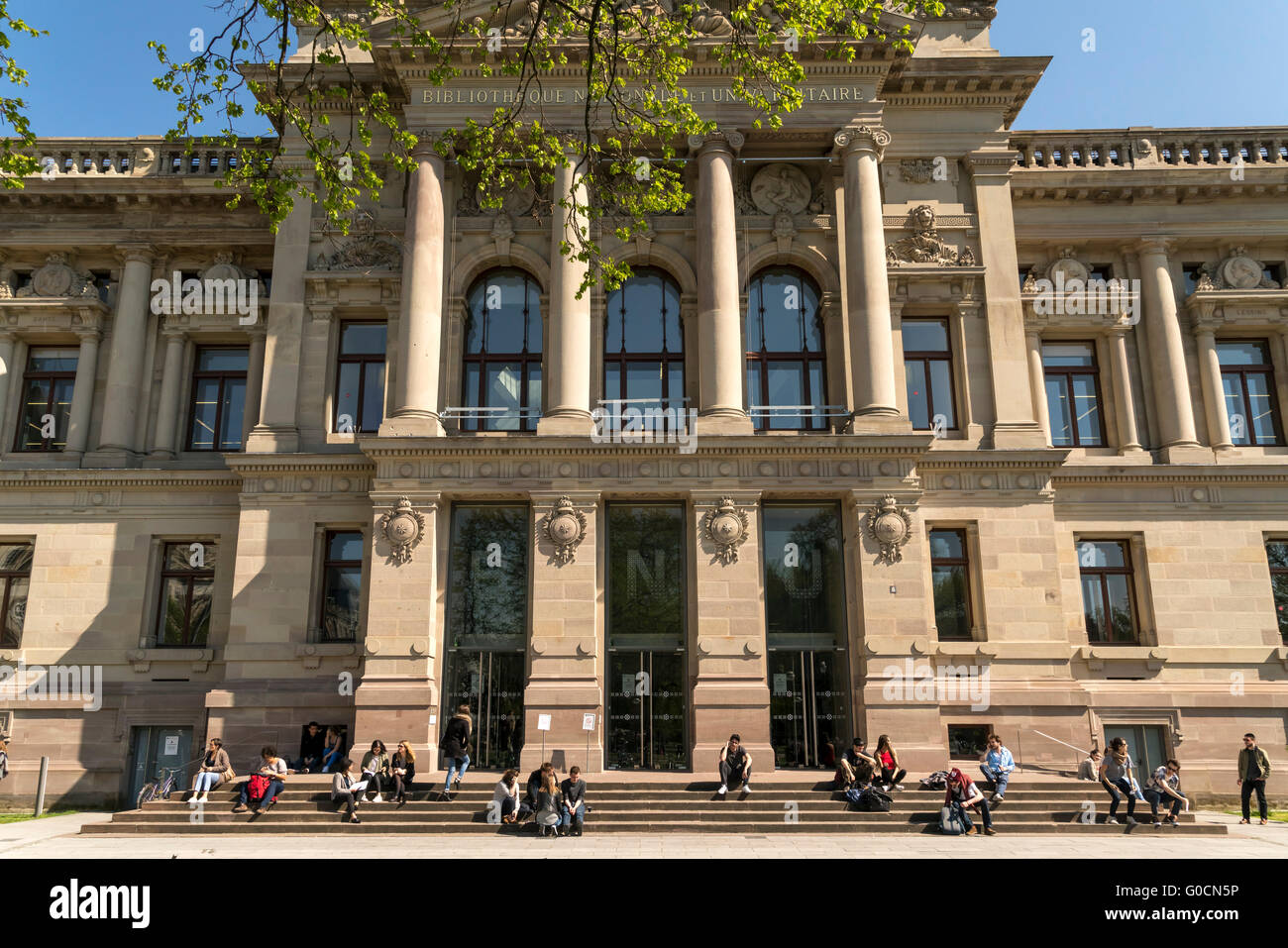 La Bibliothèque nationale et universitaire sur la Place de la République à Strasbourg, Alsace, France Banque D'Images